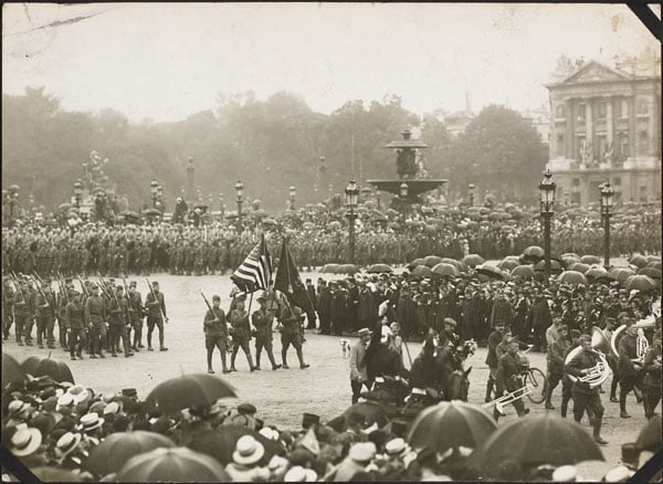 Défilé du 14 juillet 1918 à Paris avec les troupes alliées