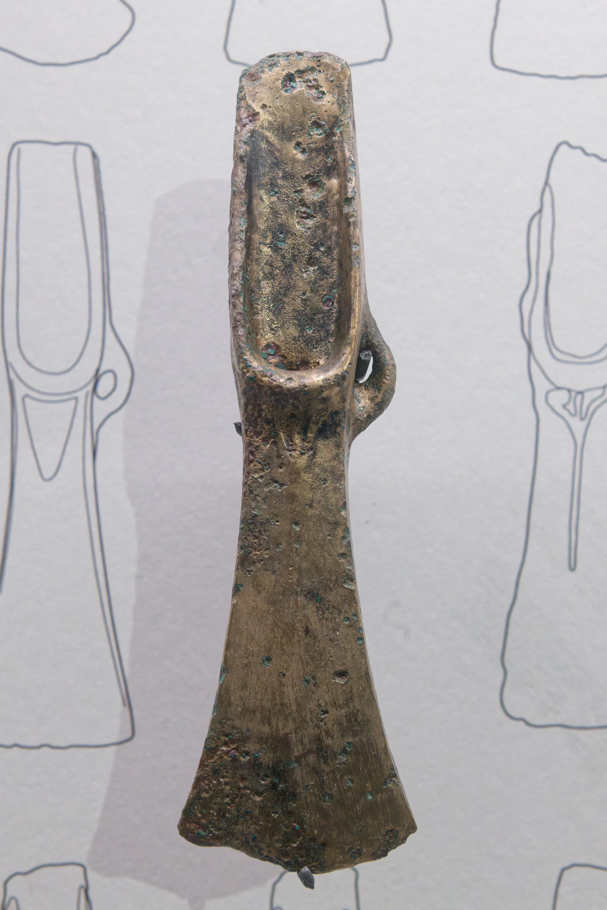 Palstaves (haches à douille) en bronze de l'âge du Bronze, trouvées à Bény-sur-Mer