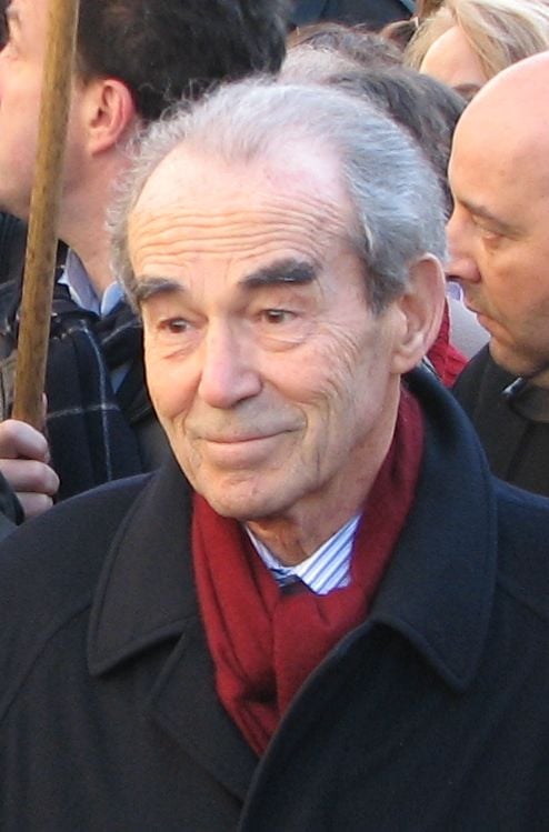 Portrait de Robert Badinter, garde des Sceaux, artisan de l'abolition de la peine de mort en France